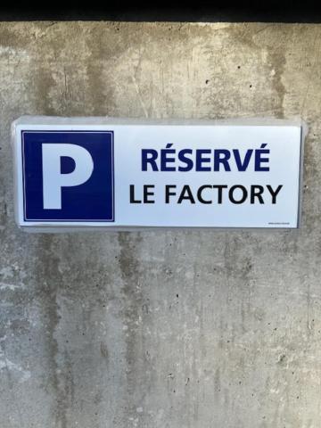 생루이 {Le Factory}, Proche Euroairport 아파트 외부 사진